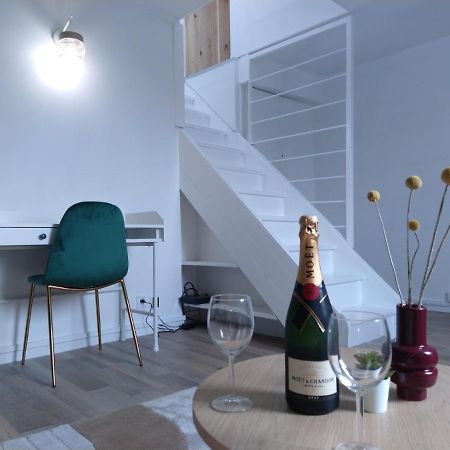 Wallis Yourhosthelper Reims Exterior foto
