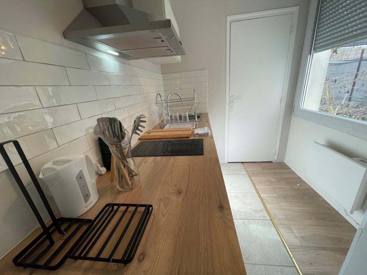 Wallis Yourhosthelper Reims Exterior foto