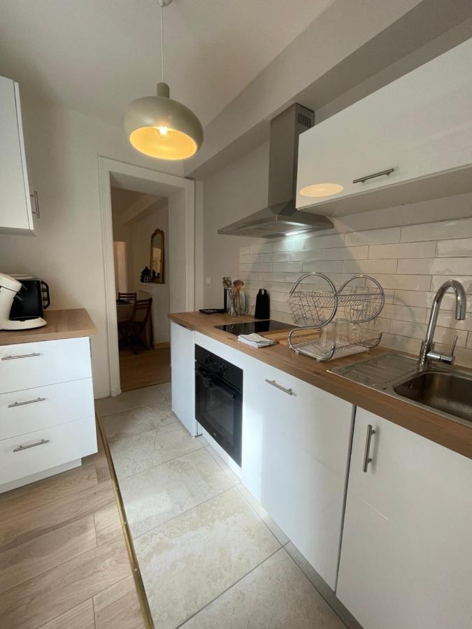 Wallis Yourhosthelper Reims Exterior foto